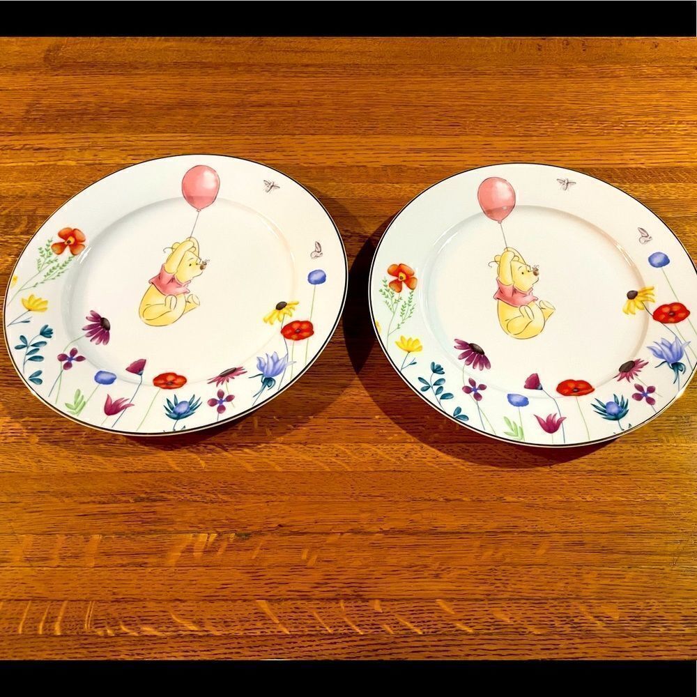 Disney Winnie the Pooh Among the Flowers Dinner Plates set of 2 NWT